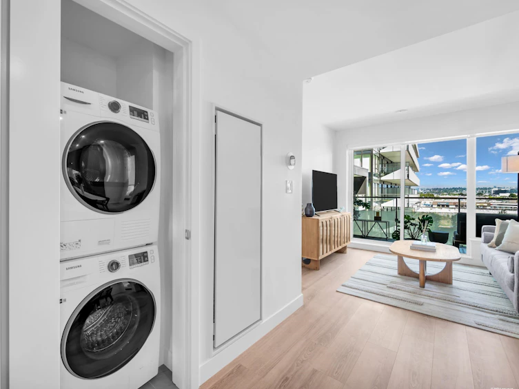 601-7977 Lansdowne Road, Richmond, BC, V6X 0X5 - 8