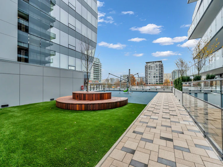 601-7977 Lansdowne Road, Richmond, BC, V6X 0X5 - 25