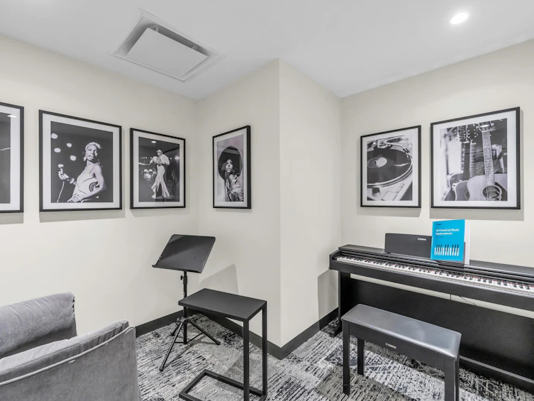 601-7977 Lansdowne Road, Richmond, BC, V6X 0X5 - 27