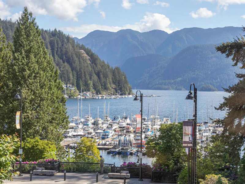 2 - 2151 Banbury Road, North Vancouver BC V7G 1W7