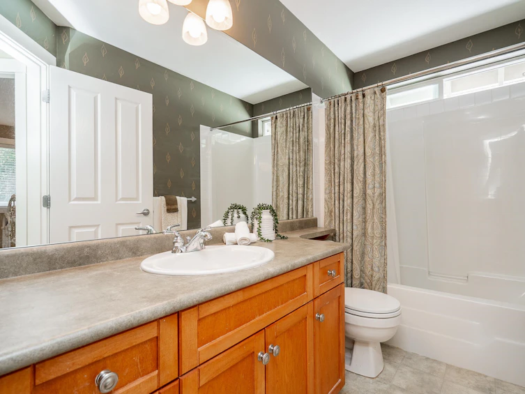 1899 Parkway Boulevard, Coquitlam, BC, V3E 3L5 - 23