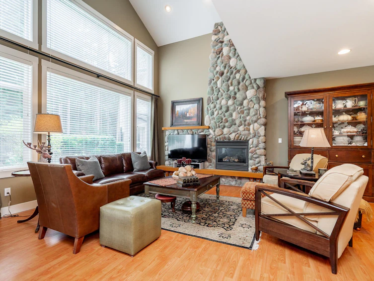 1899 Parkway Boulevard, Coquitlam, BC, V3E 3L5 - 4