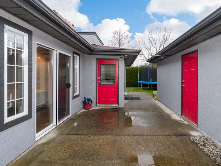 2688 W 19th Avenue, Vancouver, BC, V6L 1C9 - 8