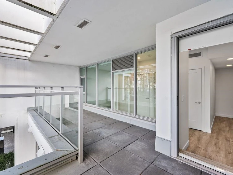TH02-2288 Alpha Avenue, Burnaby, BC, V5C 0L9 - 21