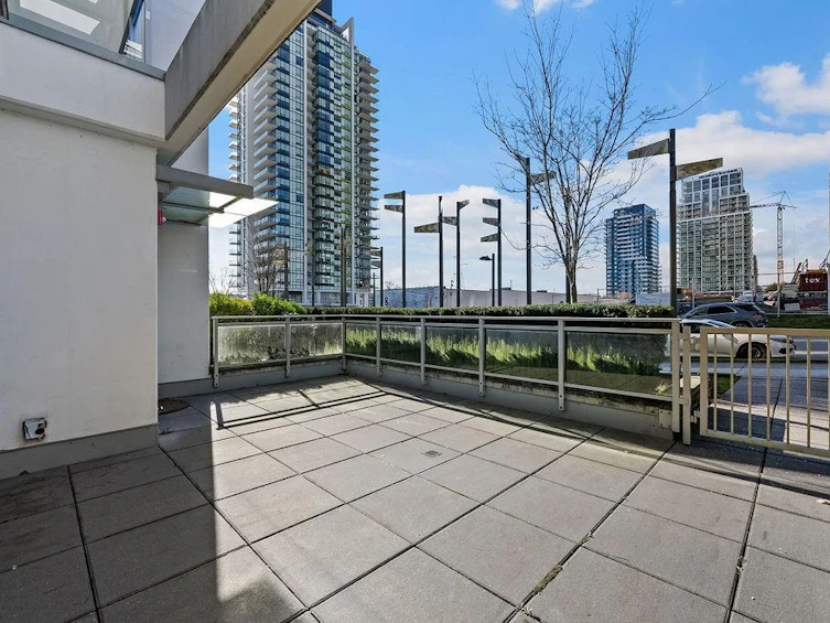 TH02-2288 Alpha Avenue, Burnaby, BC, V5C 0L9 - 17