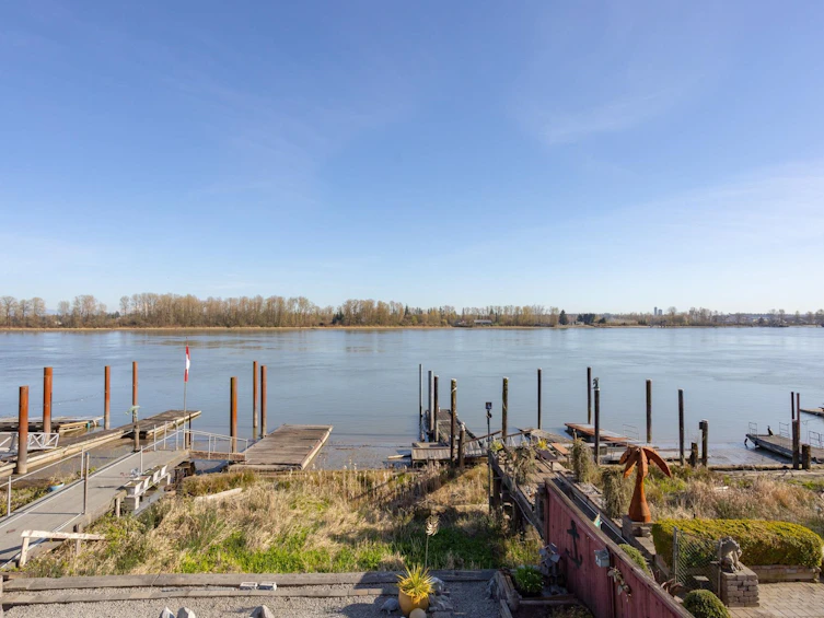 20346 Wharf Street, Maple Ridge, BC, V2X 1Z3 - 25