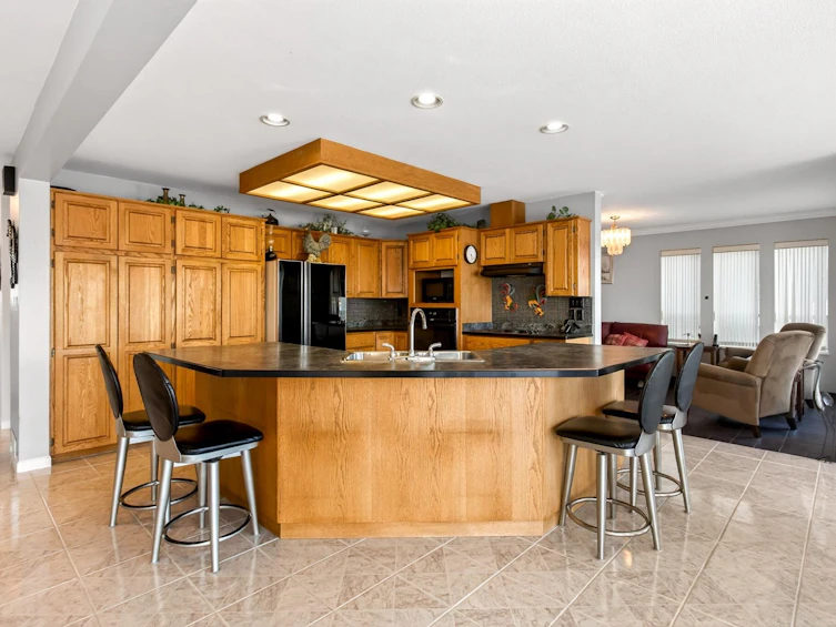 20346 Wharf Street, Maple Ridge, BC, V2X 1Z3 - 11