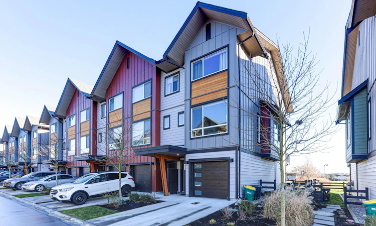 57-4292 Wolf Way