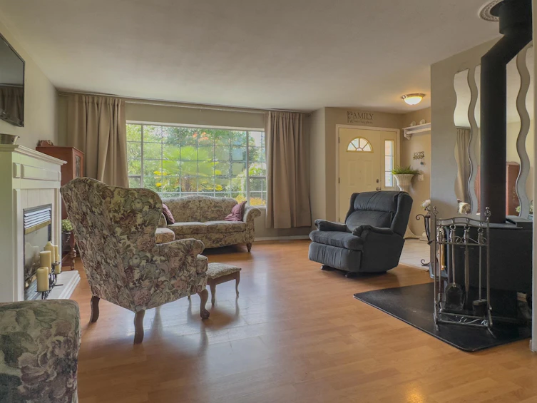 5461 Carnaby Place, Sechelt, BC, V0N 3A7 - 9