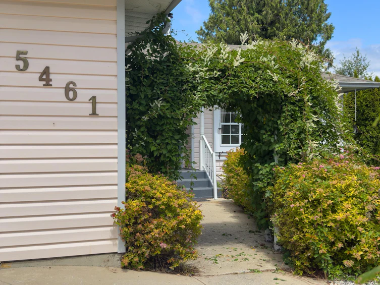 5461 Carnaby Place, Sechelt, BC, V0N 3A7