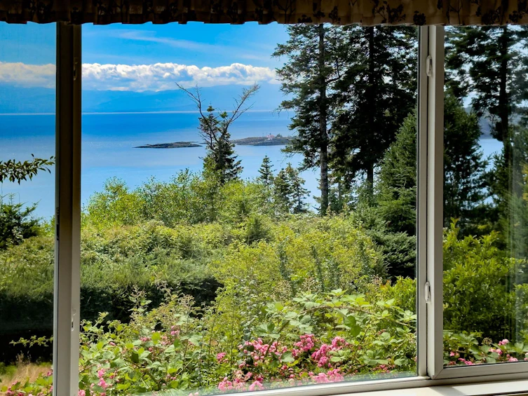 8097 Redrooffs Road, Halfmoon Bay, BC, V7Z 1C7 - 7