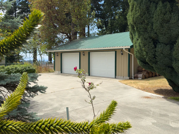 8097 Redrooffs Road, Halfmoon Bay, BC, V7Z 1C7 - 36
