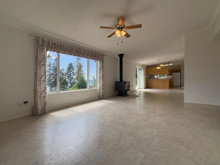 8097 Redrooffs Road, Halfmoon Bay, BC, V7Z 1C7 - 14