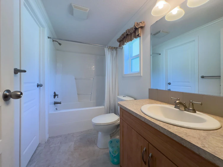 8097 Redrooffs Road, Halfmoon Bay, BC, V7Z 1C7 - 21
