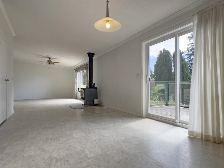 8097 Redrooffs Road, Halfmoon Bay, BC, V7Z 1C7 - 13