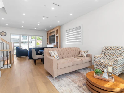 7662 French Street - 3