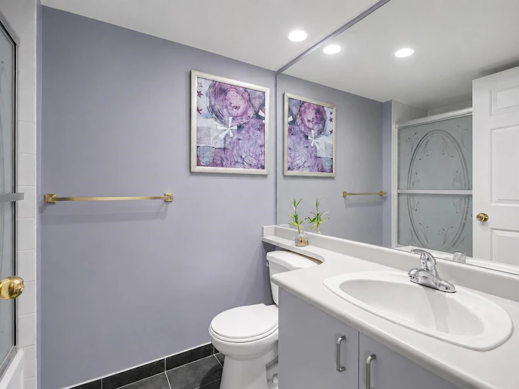 1701-14881 103a Avenue, Surrey, BC, V3R 0M5 - 14