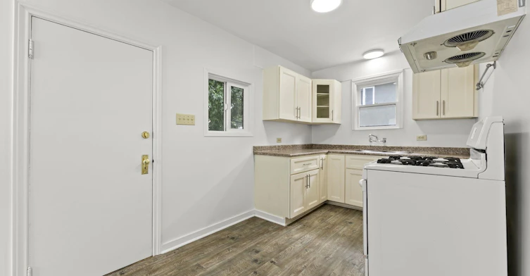 4736 Knight Street, Vancouver, BC, V5N 3N2 - 11