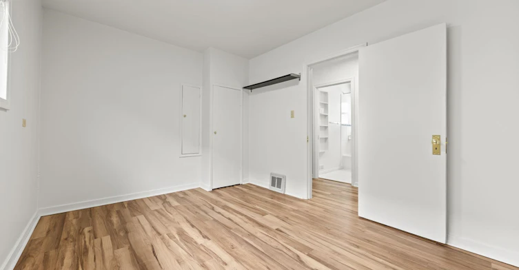 4736 Knight Street, Vancouver, BC, V5N 3N2 - 9