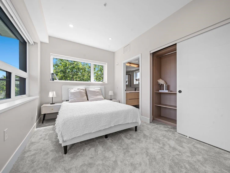 130 W Woodstock Avenue, Vancouver, BC, V5Y 0P4 - 18