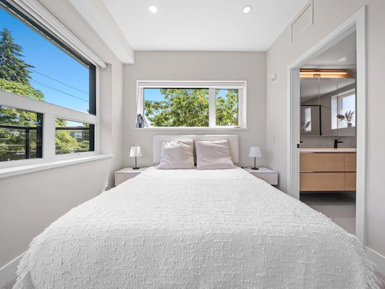 130 W Woodstock Avenue, Vancouver, BC, V5Y 0P4 - 19