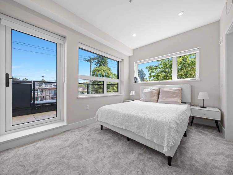 130 W Woodstock Avenue, Vancouver, BC, V5Y 0P4 - 21