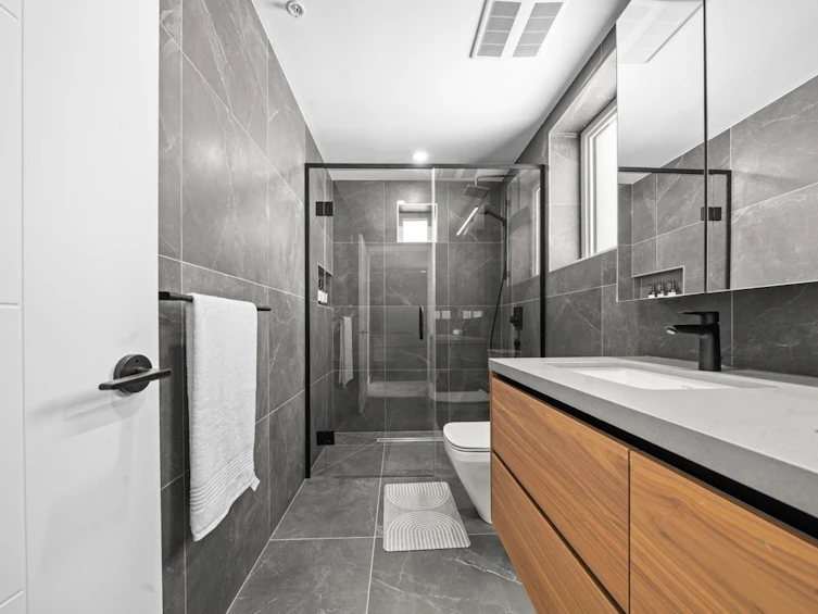 5-128 W Woodstock Avenue, Vancouver, BC, V5Y 0P4 - 18