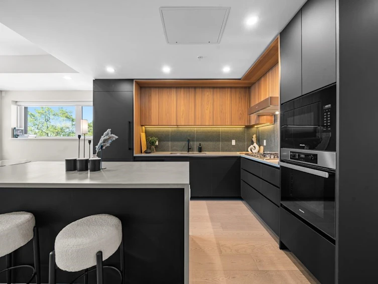 5-128 W Woodstock Avenue, Vancouver, BC, V5Y 0P4 - 8
