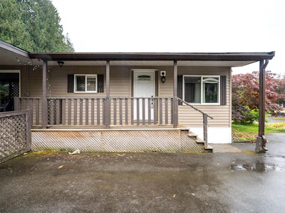 8-52324 Yale Road - 3