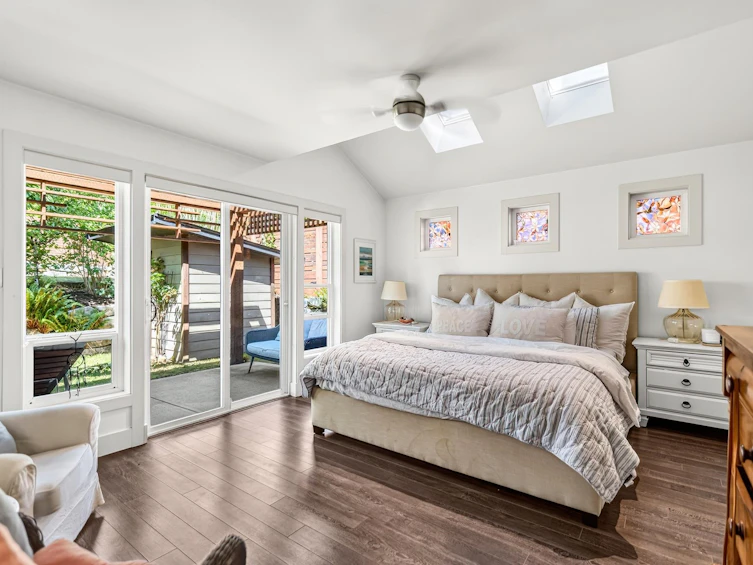 5631 Page Road, Sechelt, BC, V7Z 0N7 - 9