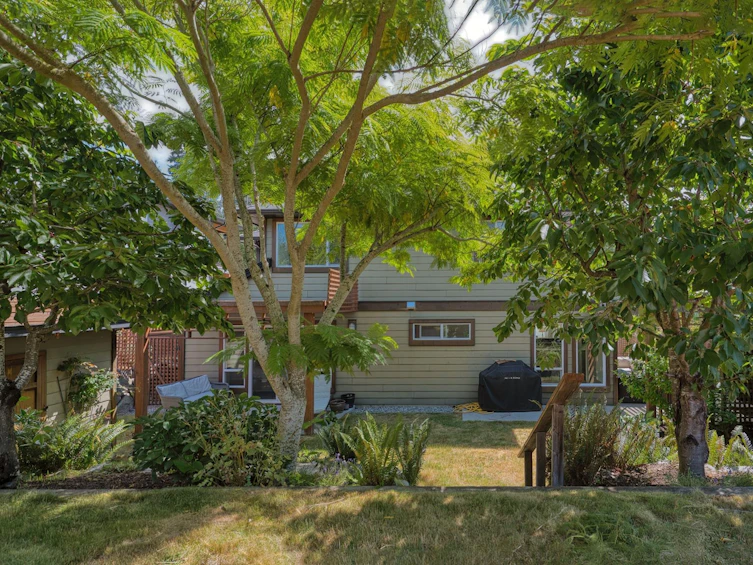 5631 Page Road, Sechelt, BC, V7Z 0N7 - 33
