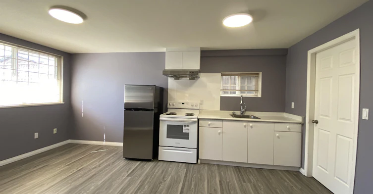 1 Bed Suite-5536 Neville Street, Burnaby, BC, V5J 2H7