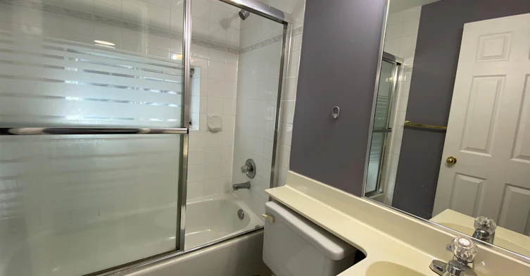 1 Bed Suite-5536 Neville Street, Burnaby, BC, V5J 2H7 - 4