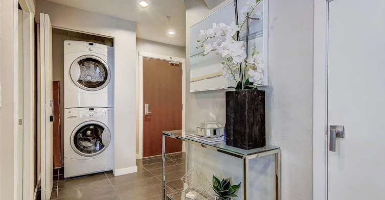 Ph 3-3479 Wesbrook Mall, Vancouver, BC, V6S 0B7 - 2