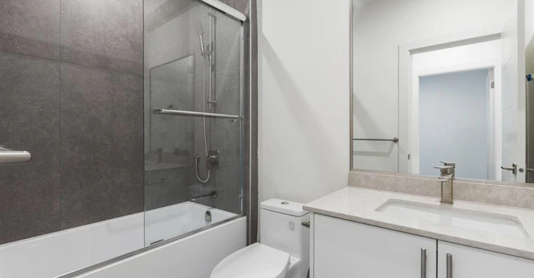 Basement-2644 Chesterfield Avenue, North Vancouver, BC, V7N 3M2 - 2