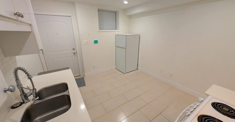 1BED-25XX E 28 Avenue, Vancouver, BC, V5R 1R7 - 5