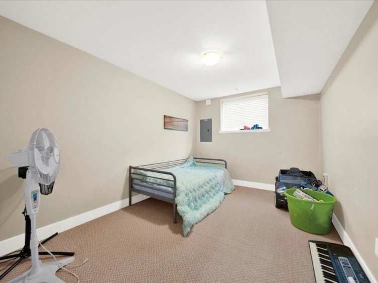 7032 195a Street, Surrey, BC, V4N 5Z2 - 29