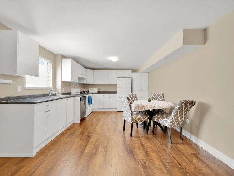 7032 195a Street, Surrey, BC, V4N 5Z2 - 27
