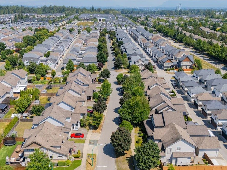 7032 195a Street, Surrey, BC, V4N 5Z2 - 39