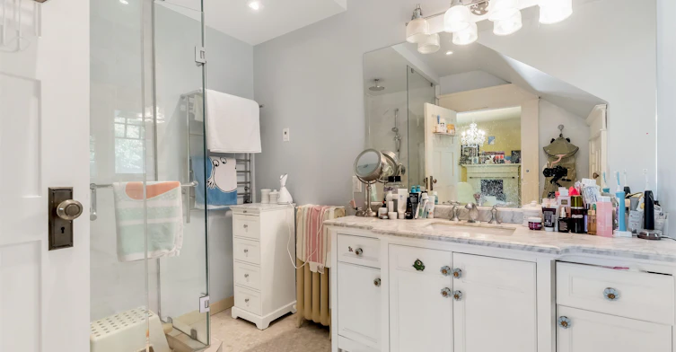 1670 W 49th Avenue, Vancouver, BC, V6M 2S1 - 4