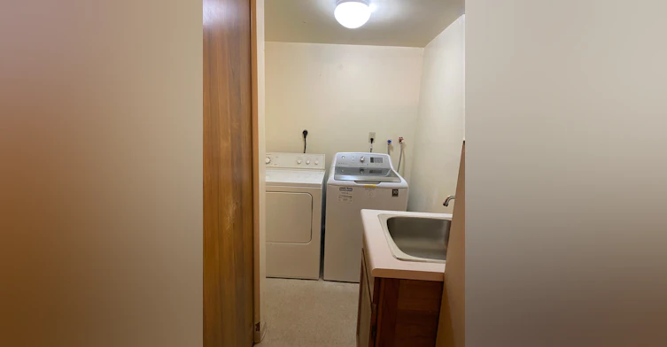 8100 French Street, Vancouver, BC, V6P 4V9 - 9