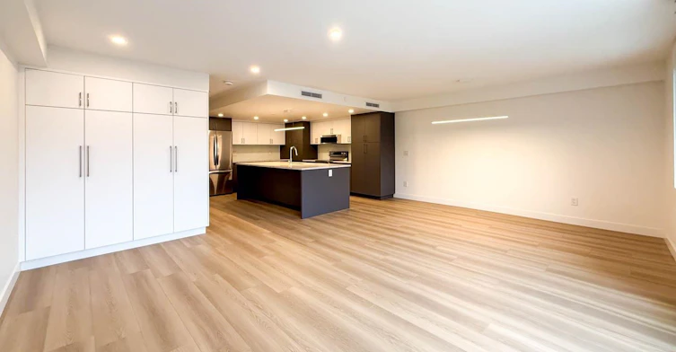 1955 W 1st Avenue, Vancouver, BC, V6J 1G7 - 9