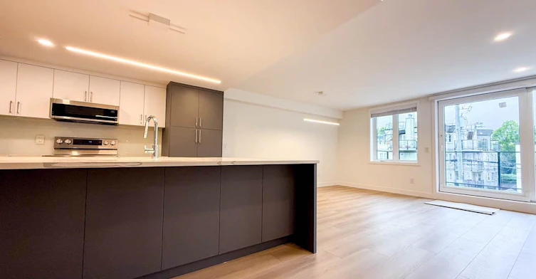 1955 W 1st Avenue, Vancouver, BC, V6J 1G7 - 5