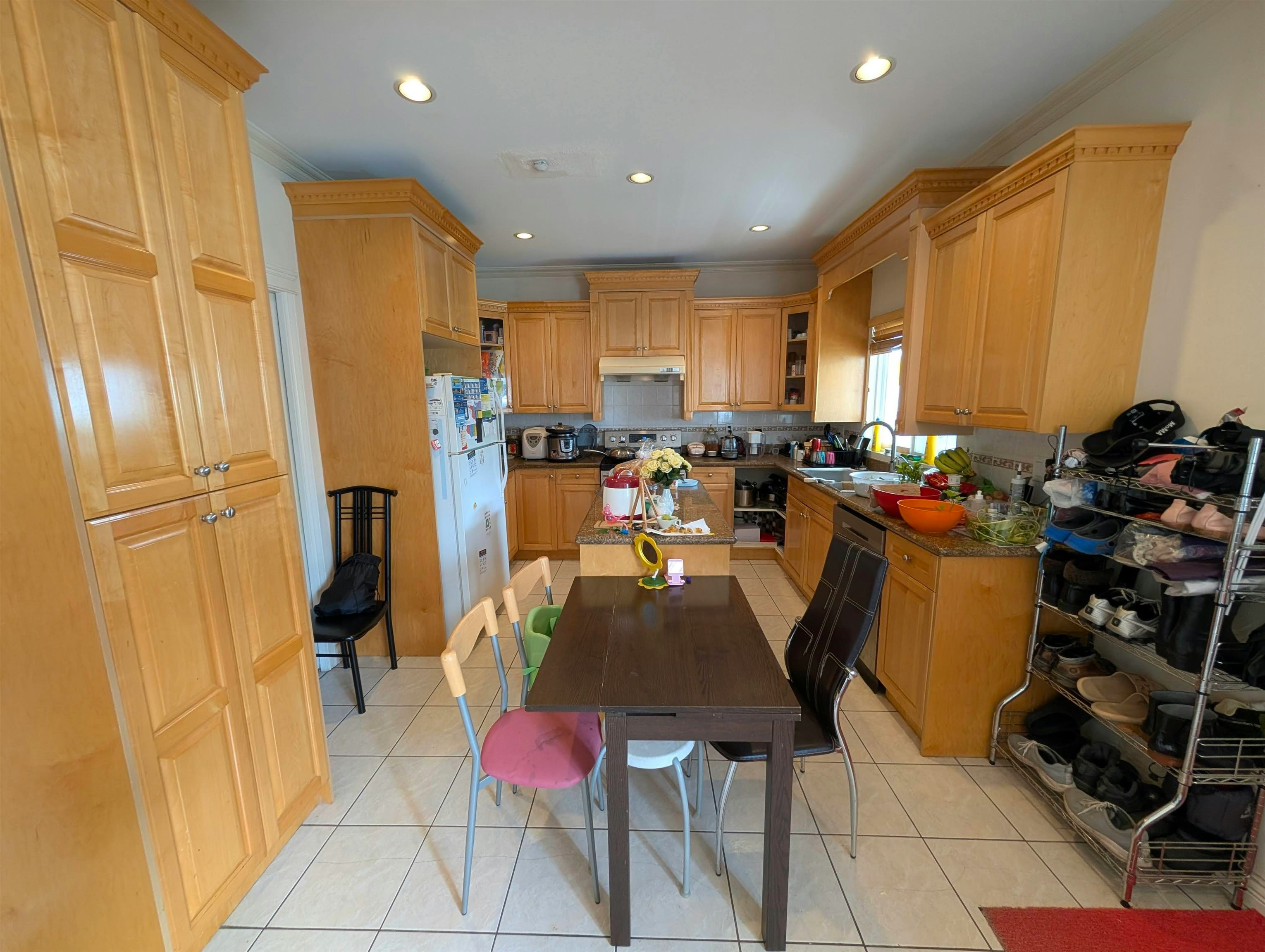 ROOMS in SHARED-4XXX Reid Street, Vancouver, BC, V5R 3Y6 - 14