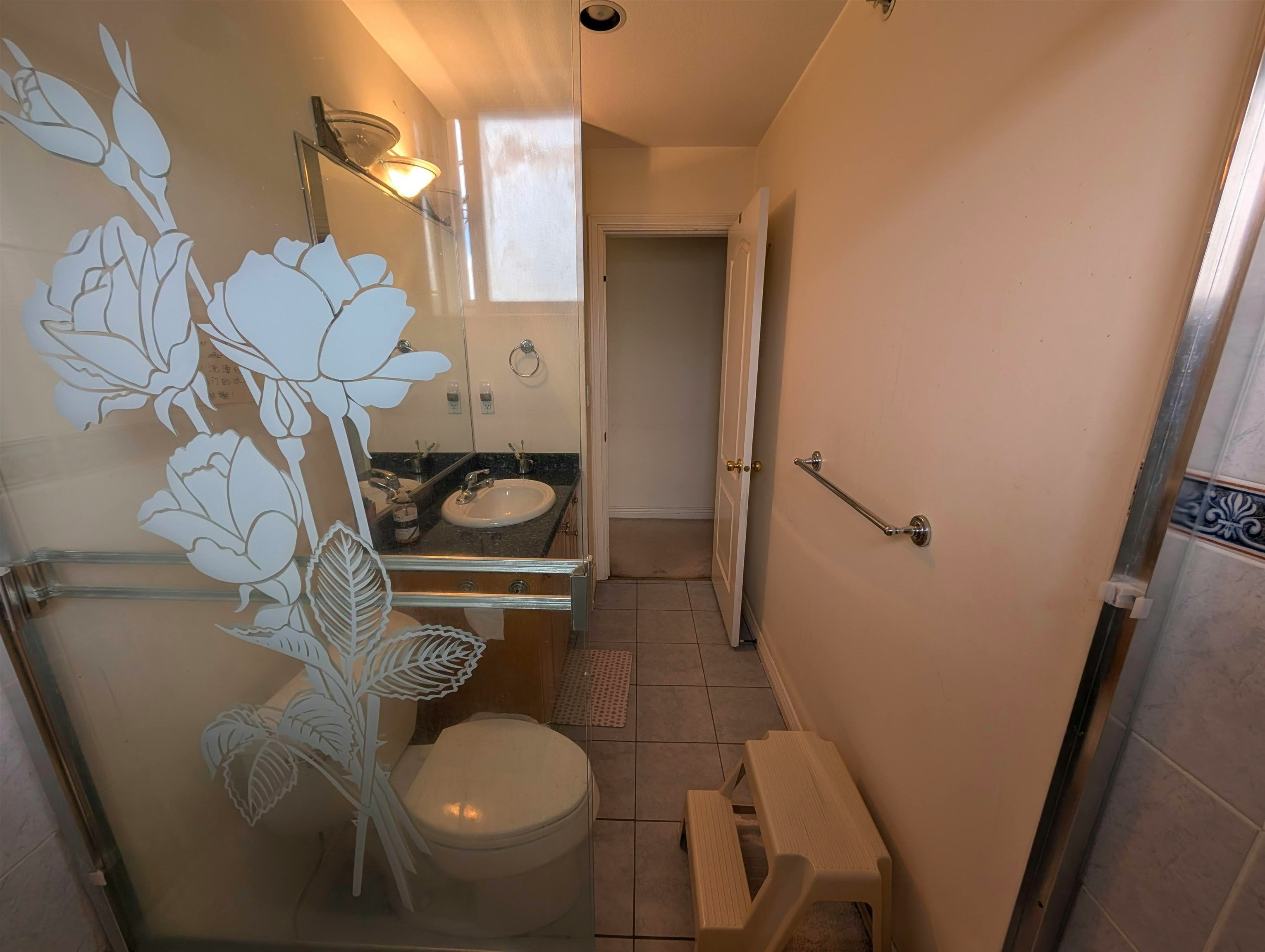 ROOMS in SHARED-4XXX Reid Street, Vancouver, BC, V5R 3Y6 - 7