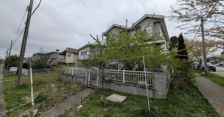 ROOMS in SHARED-4XXX Reid Street, Vancouver, BC, V5R 3Y6 - 4