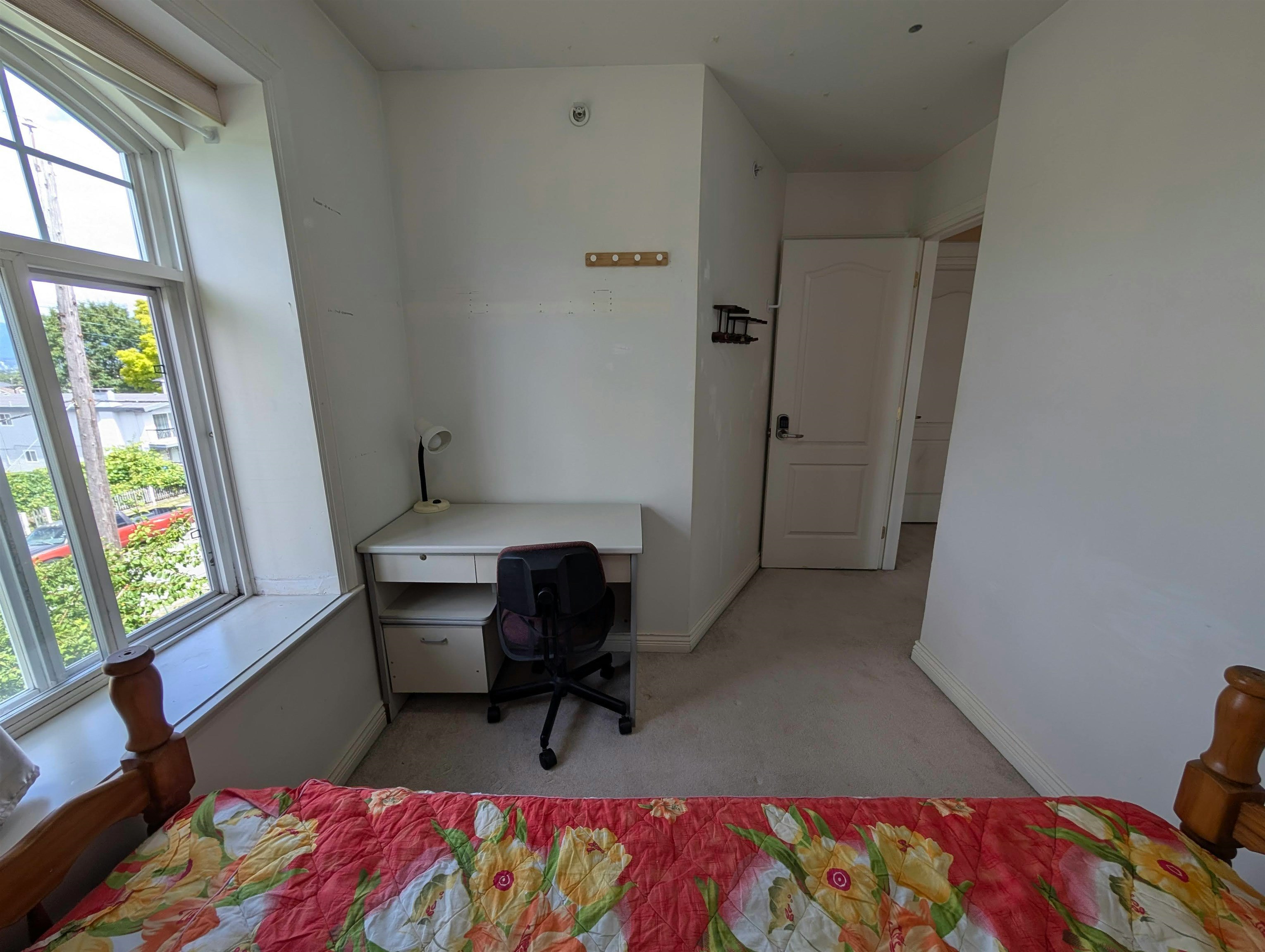 ROOMS in SHARED-4XXX Reid Street, Vancouver, BC, V5R 3Y6 - 3