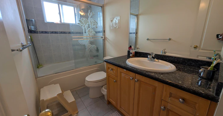 ROOMS in SHARED-4XXX Reid Street, Vancouver, BC, V5R 3Y6 - 5