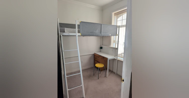 ROOMS in SHARED-4XXX Reid Street, Vancouver, BC, V5R 3Y6