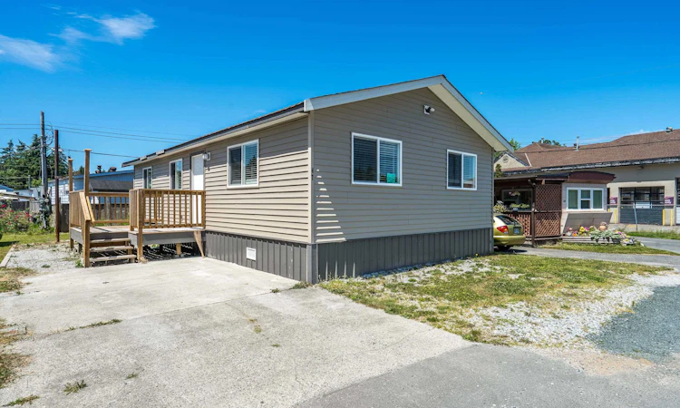 47-26892 Fraser Highway